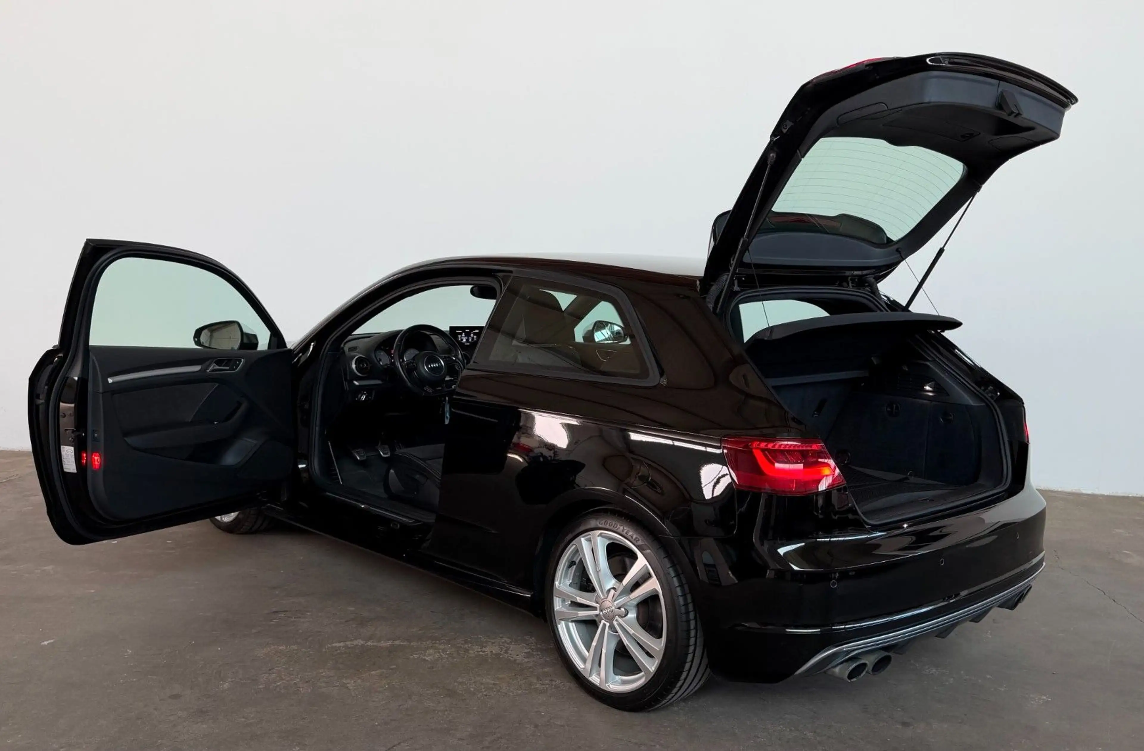 Audi S3 8V 2.0 TFSI QUATTRO 1.HAND SCHECKHEFT 8FACH — photo 8