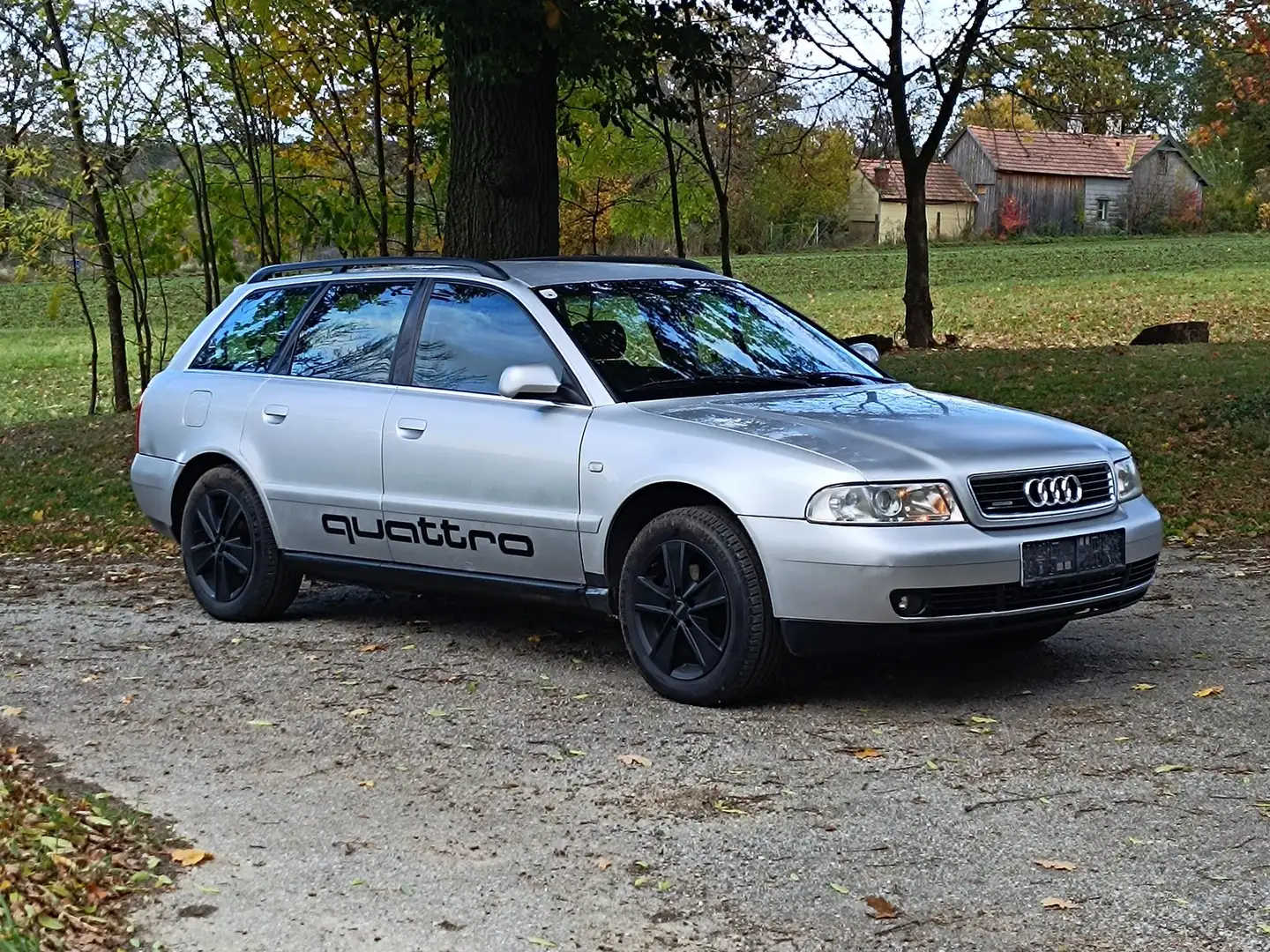 Audi A4 A4 Avant quattro 1,9 TDI Silber - 1