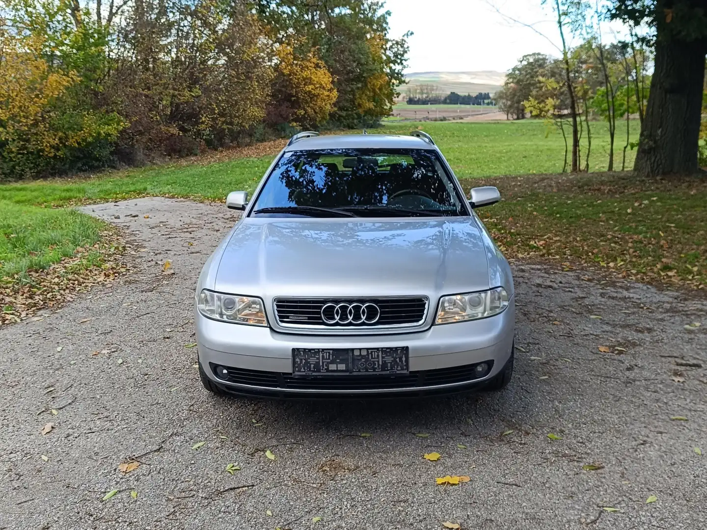 Audi A4 A4 Avant quattro 1,9 TDI Silber - 2