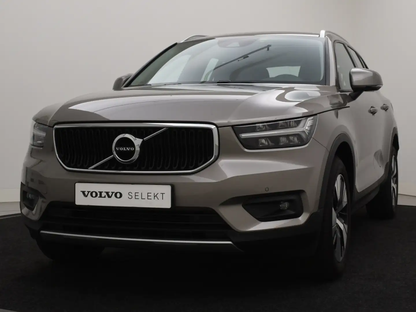 Volvo XC40 T2 AUT(8) BUSINESS PRO NAVI SCHUIFDAK ACC BLIS KEY Gris - 2
