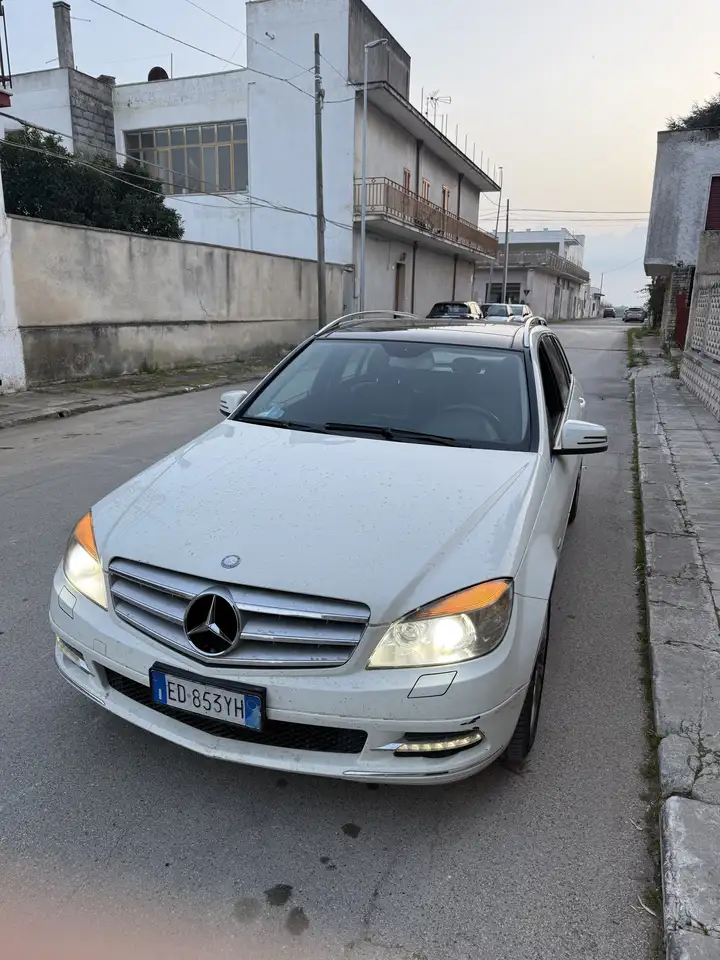 Mercedes-Benz C 220