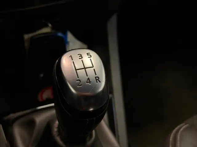 Renault Clio view 15