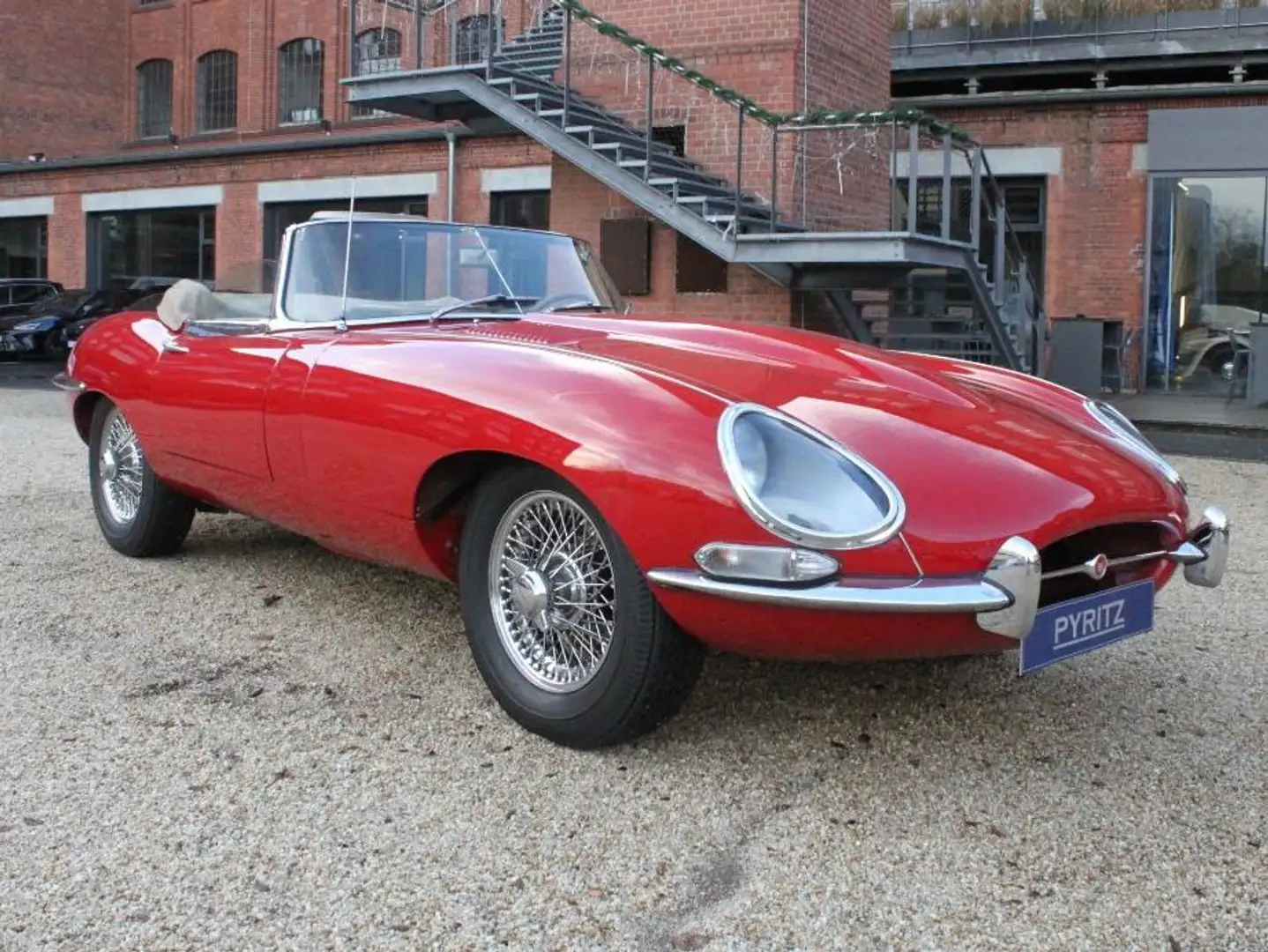 Jaguar E-Type Serie 1 4.2 Litre Rot - 1
