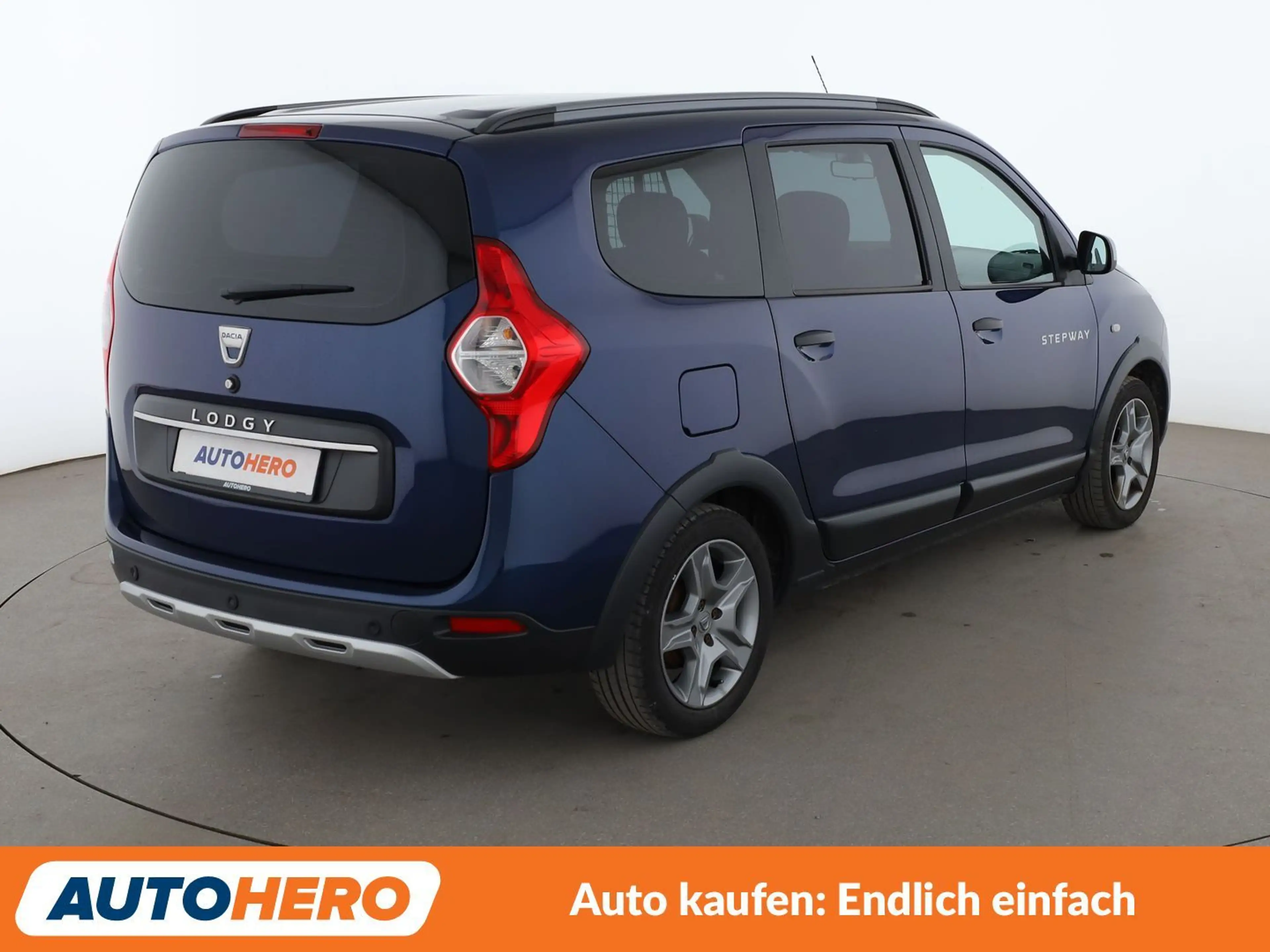 Dacia Lodgy 1.3 TCe Stepway Plus *NAVI*TEMPO*PDC*SHZ*KLIMA* — photo 6