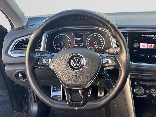 Volkswagen T-Roc view 12