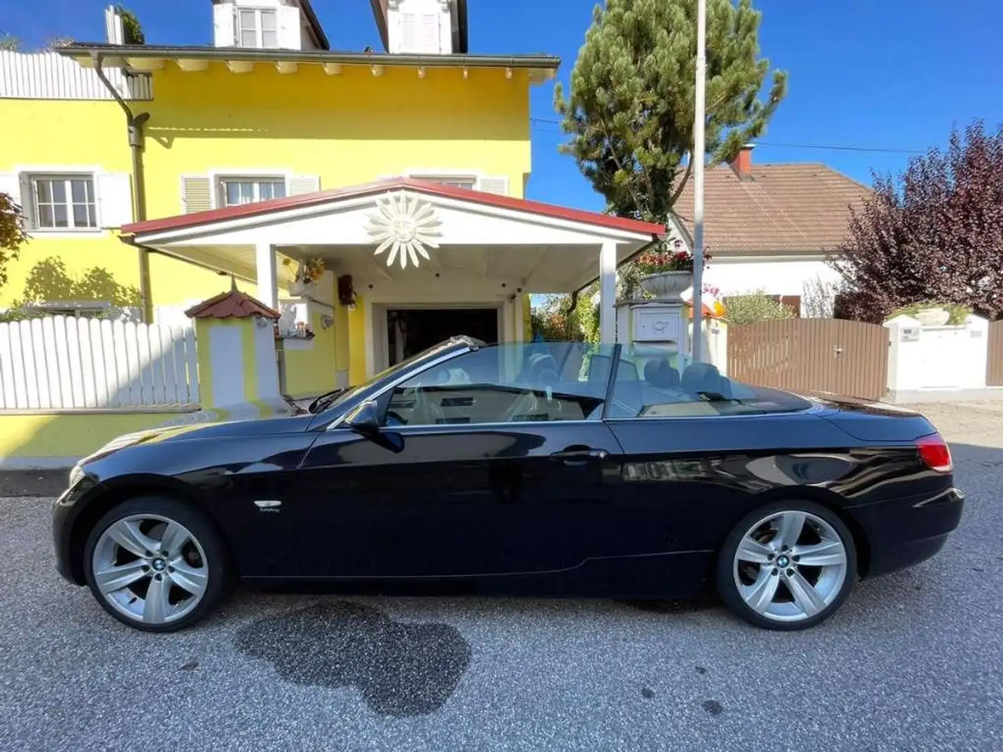 BMW 320 320i Cabrio Schwarz - 1