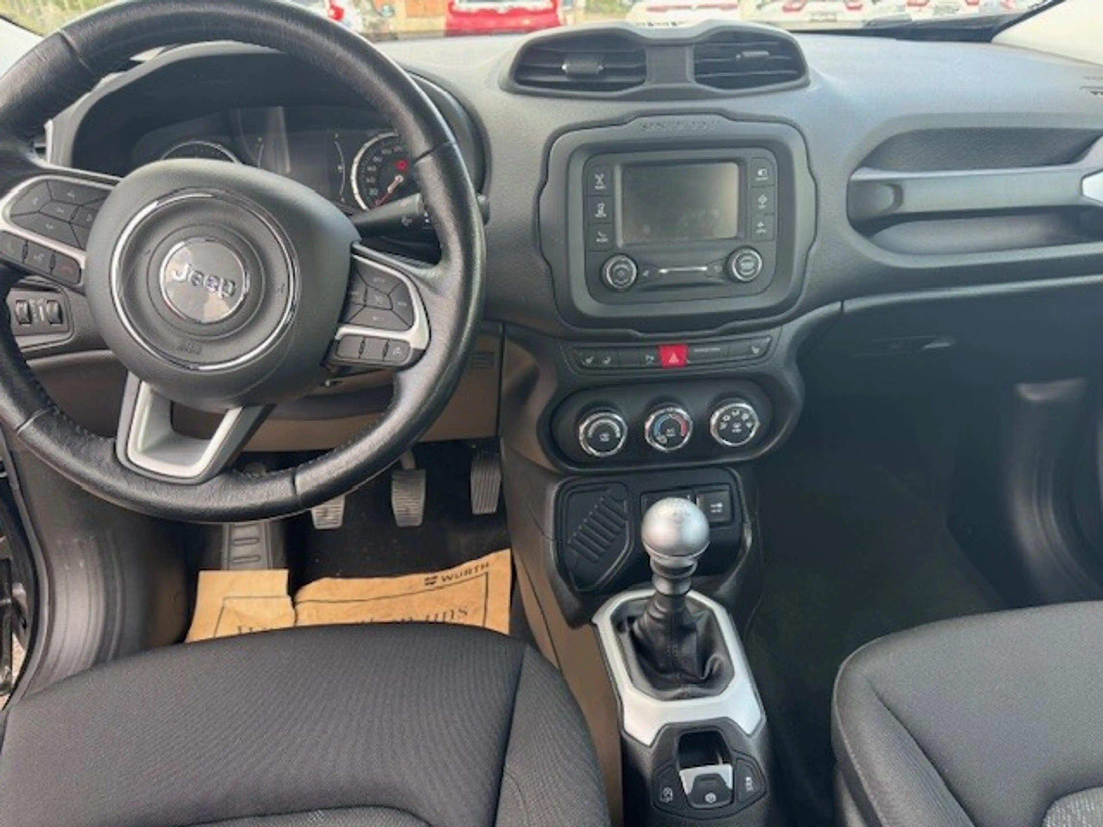 Jeep Renegade 1,4 Multiair2 140 Longitude — photo 6