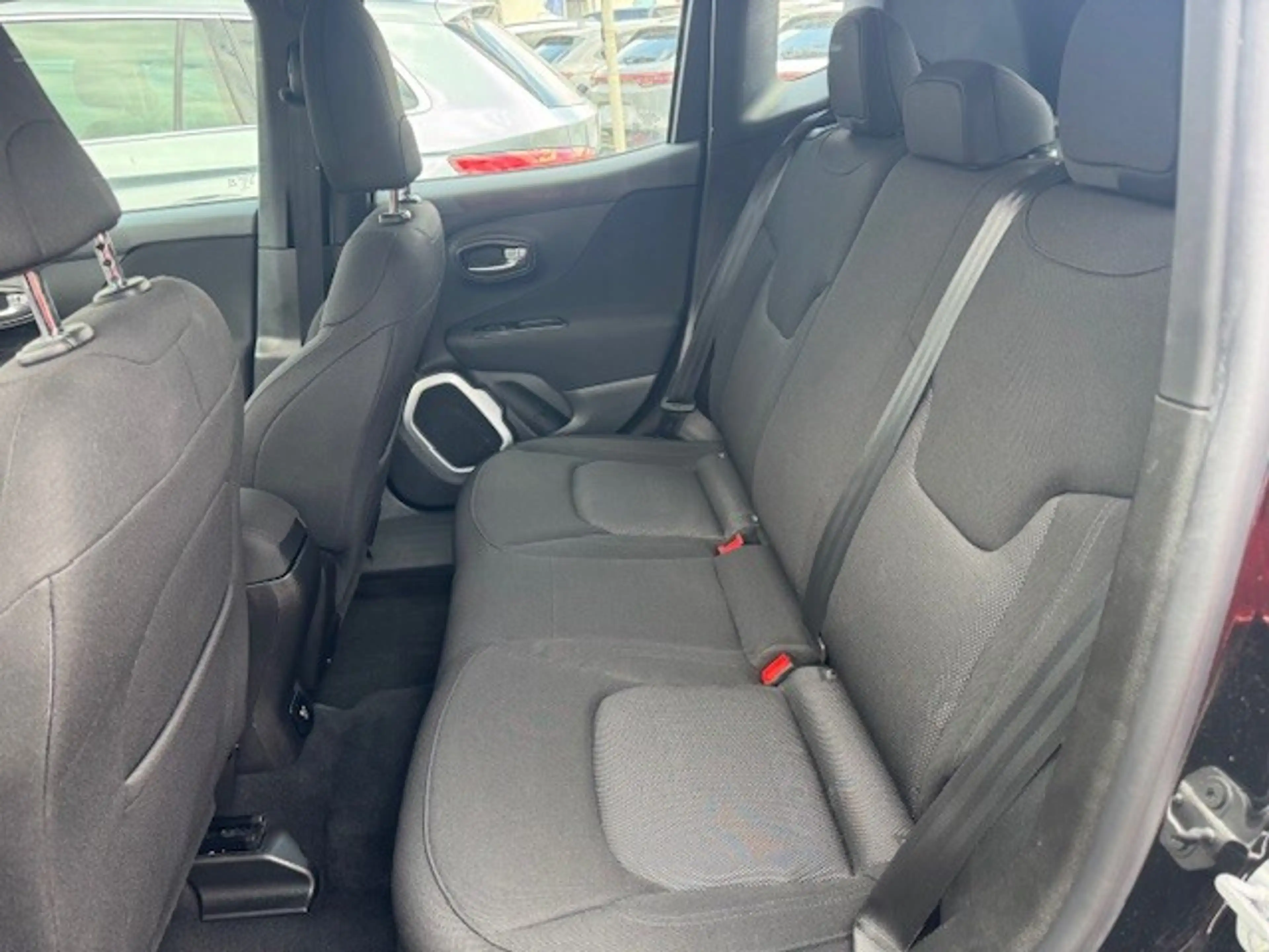 Jeep Renegade 1,4 Multiair2 140 Longitude — photo 7