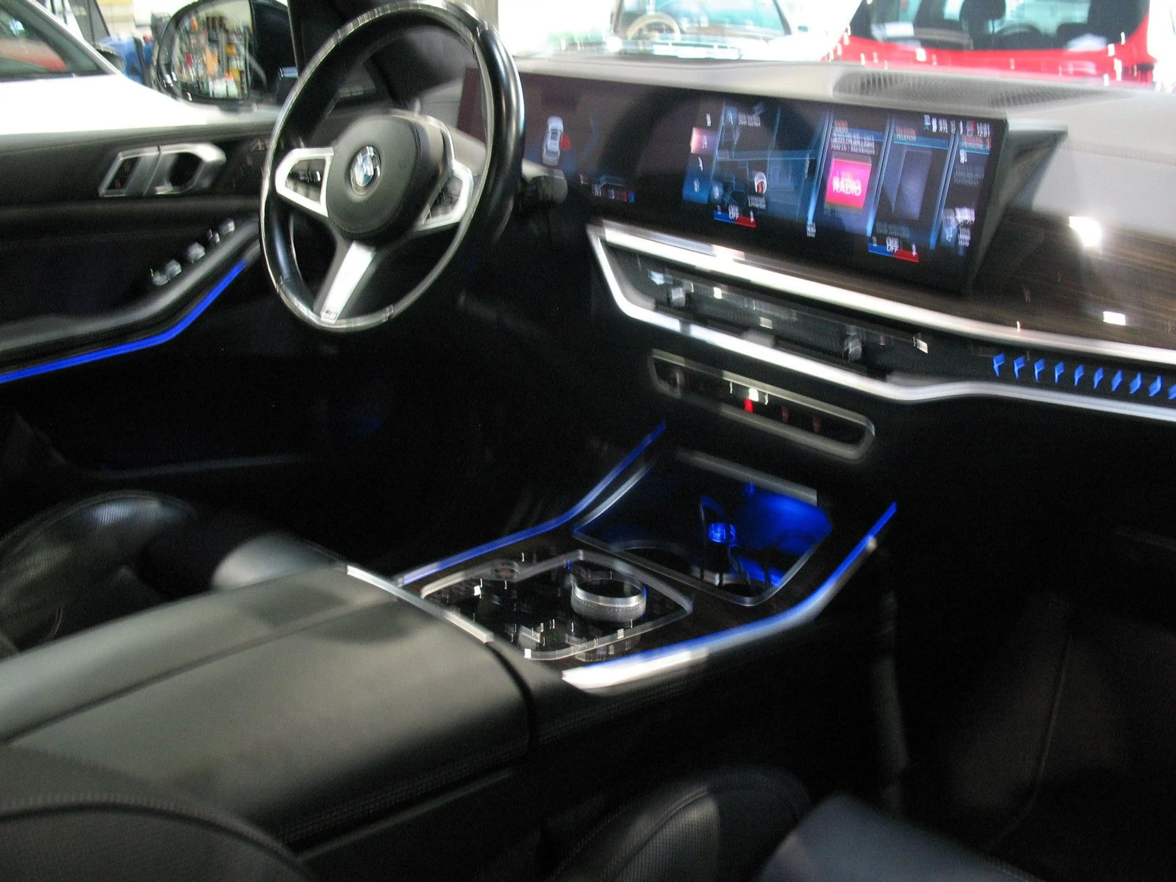 BMW X7 xDrive40d M Sport *LED*LEDER*PANORAMA*AHK* — photo 8