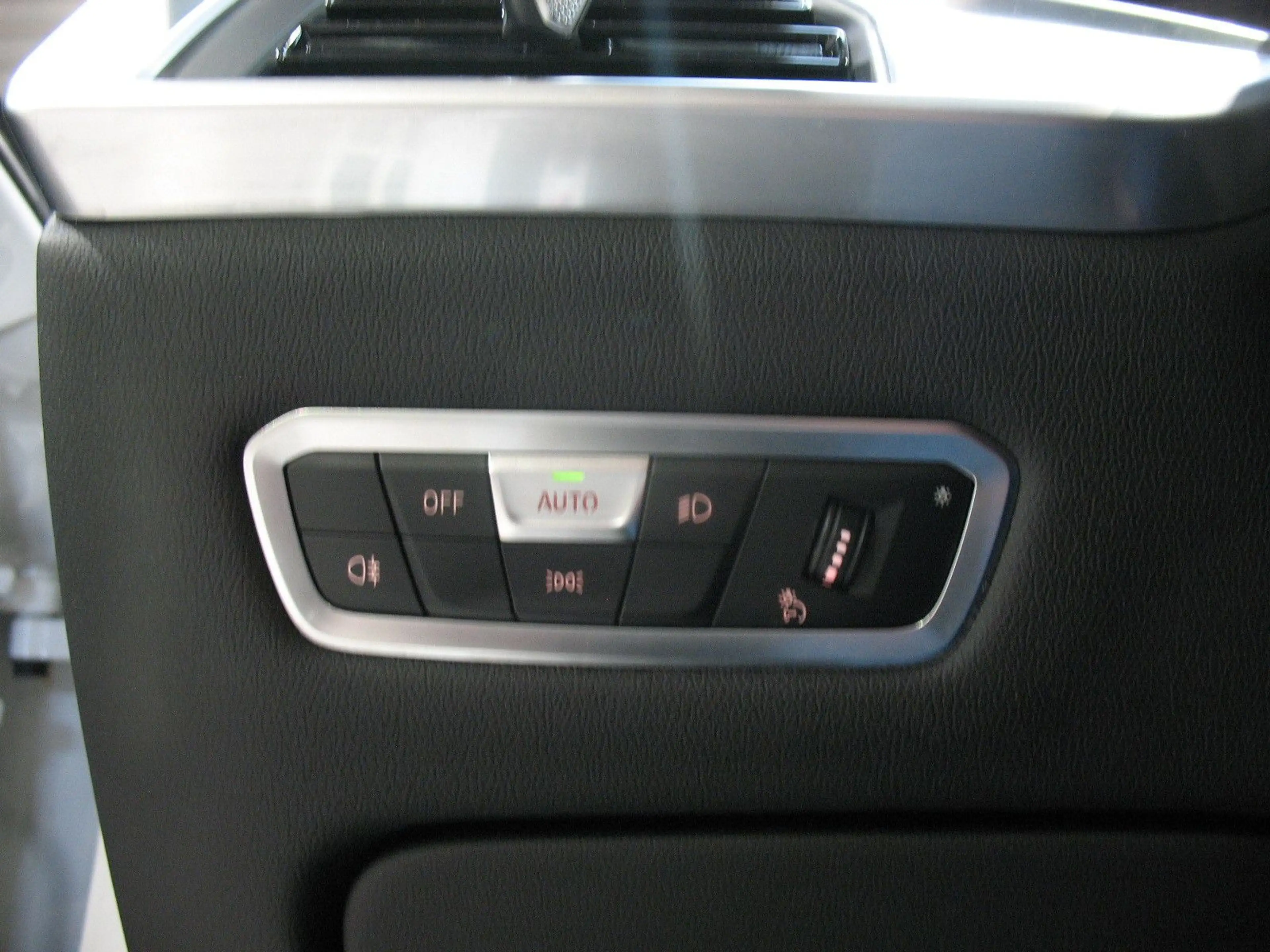 BMW X7 xDrive40d M Sport *LED*LEDER*PANORAMA*AHK* — photo 14