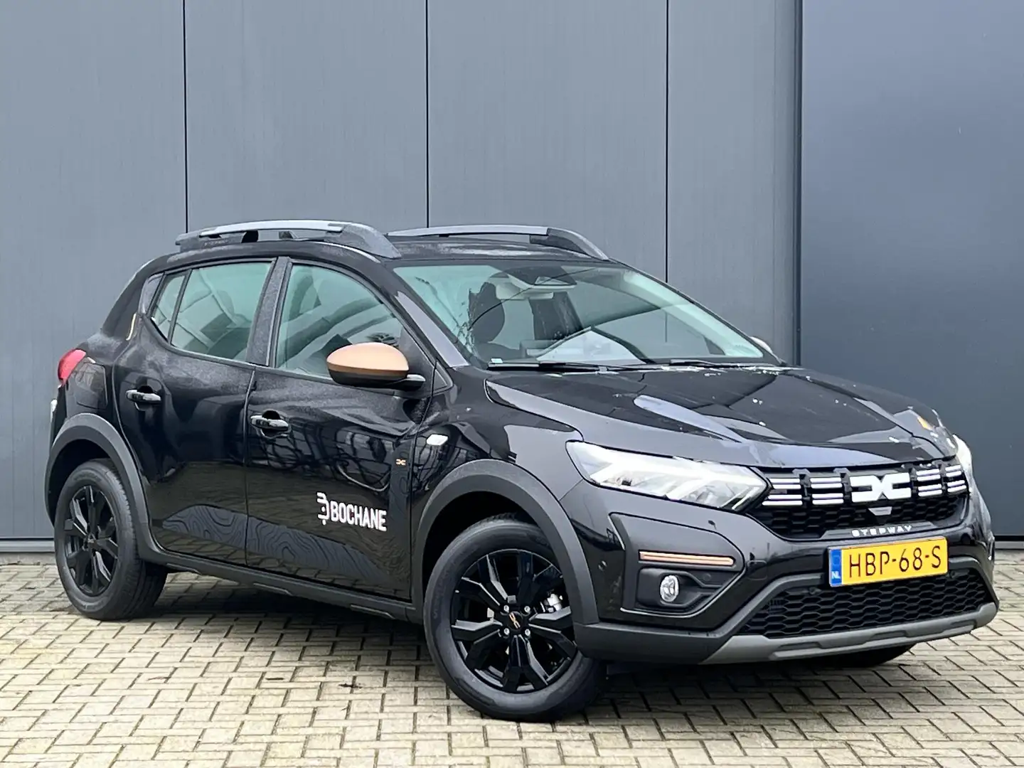 Dacia Sandero Stepway 1.0 TCe 110 Extreme | Pack Extreme | Media Zwart - 2