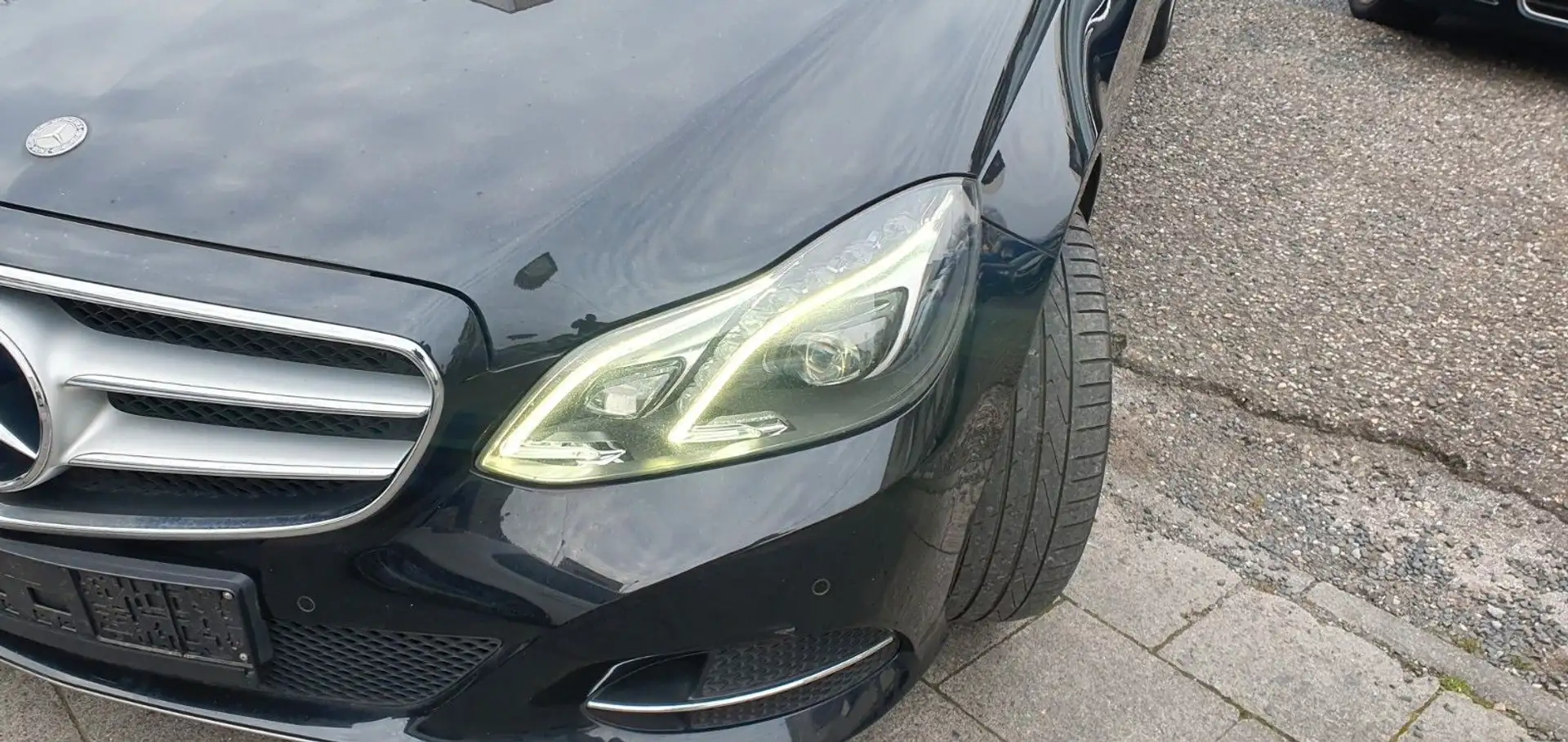 Mercedes-Benz E 200 Avantgarde*Benzin&Erdgas*LED*Kamera*Navi** Fekete - 2