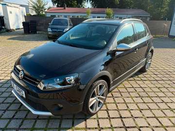 V CrossPolo