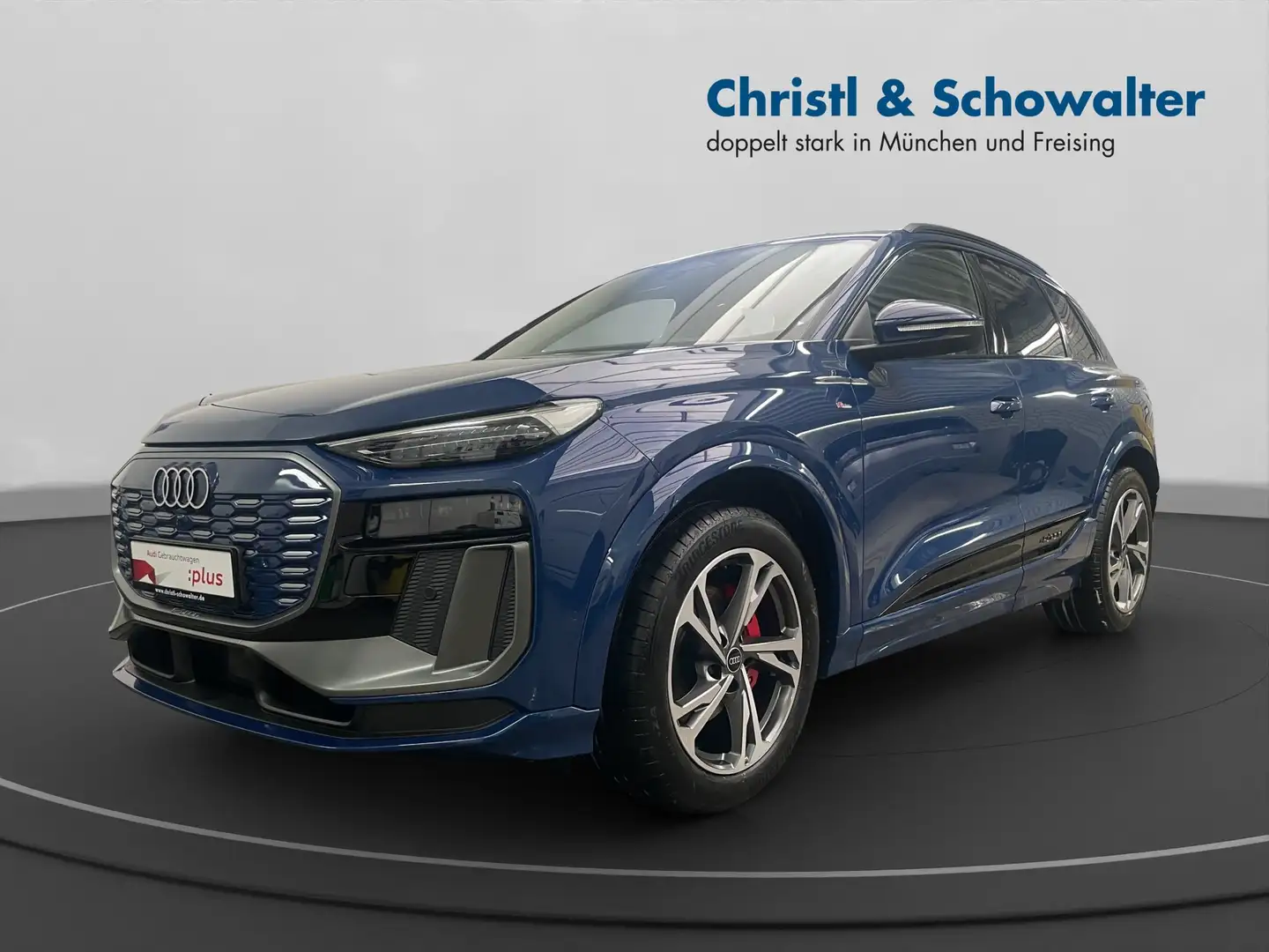 Audi Q6 e-tron SUV e-tron performance Blau - 1