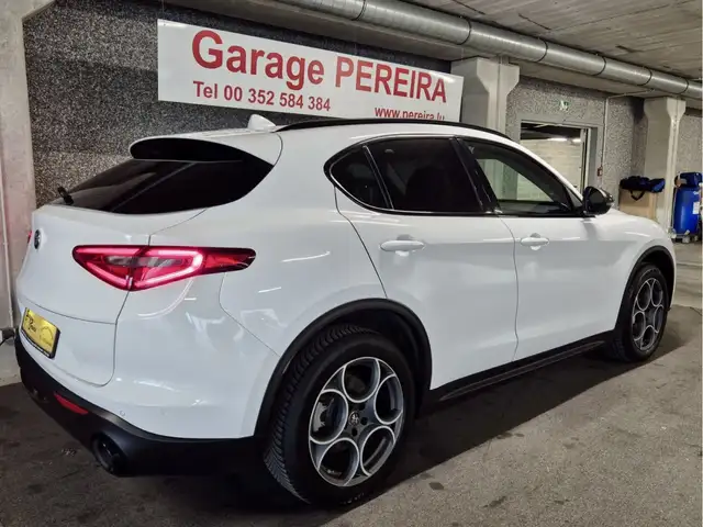 Alfa Romeo Stelvio view 2