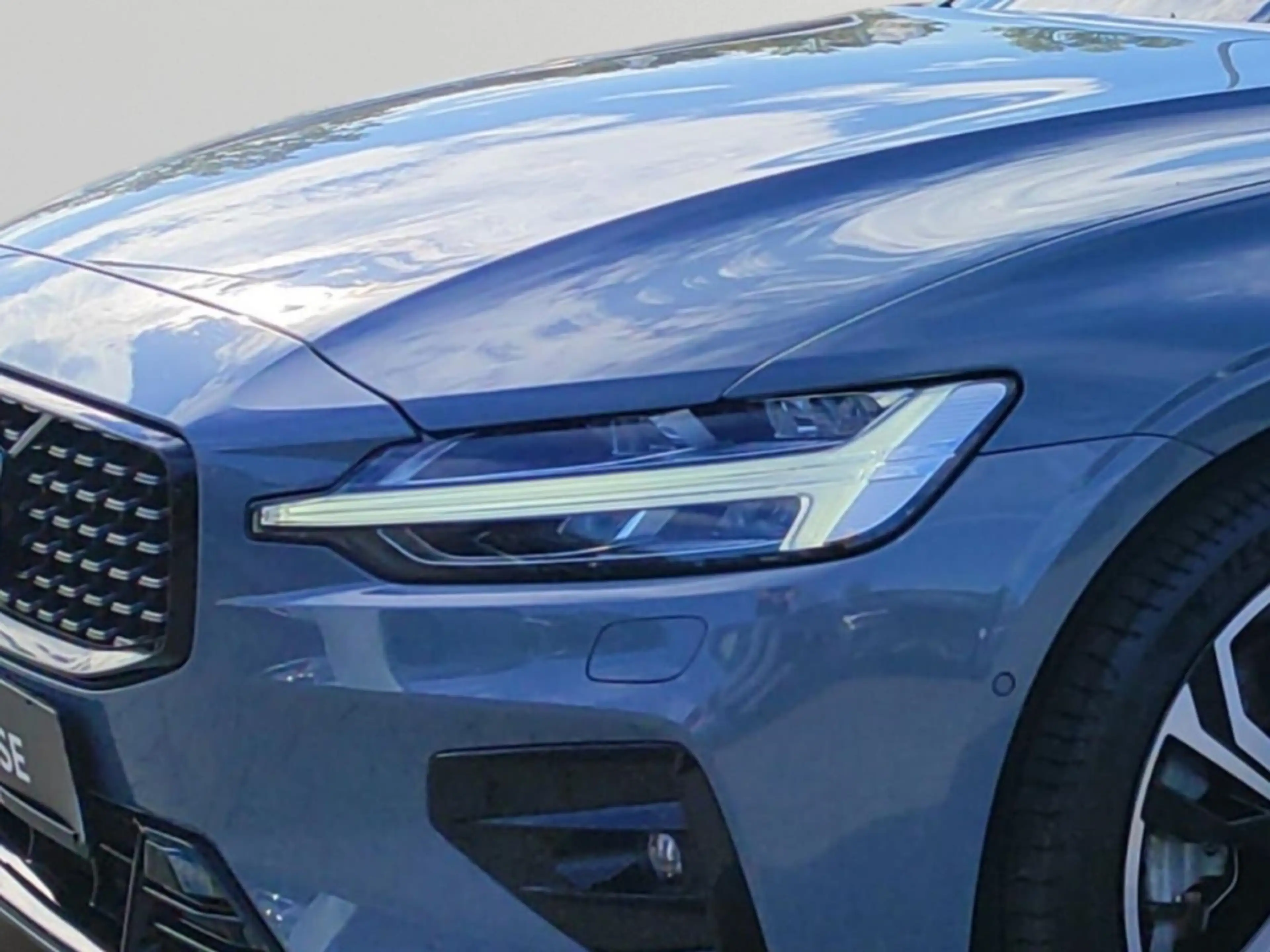 Volvo S60 B5 Ultimate Dark AWD El. Panodach Navi Leder Digit — photo 9