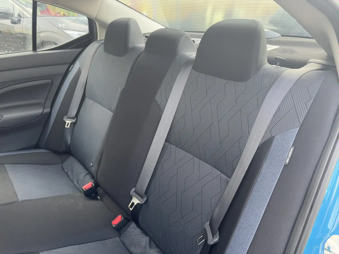 Nissan Versa снимка Nissan Versa