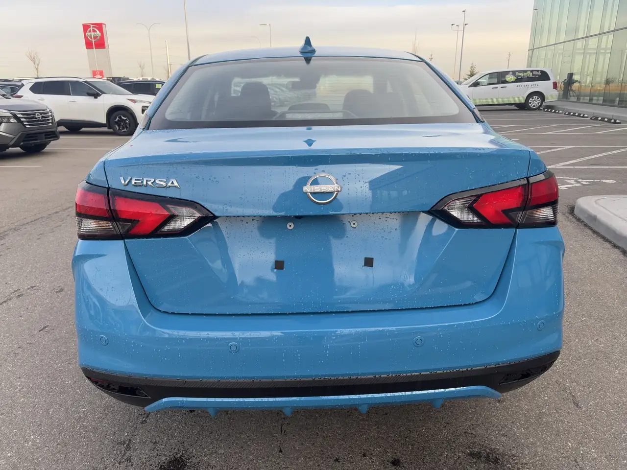 Nissan Versa снимка Nissan Versa