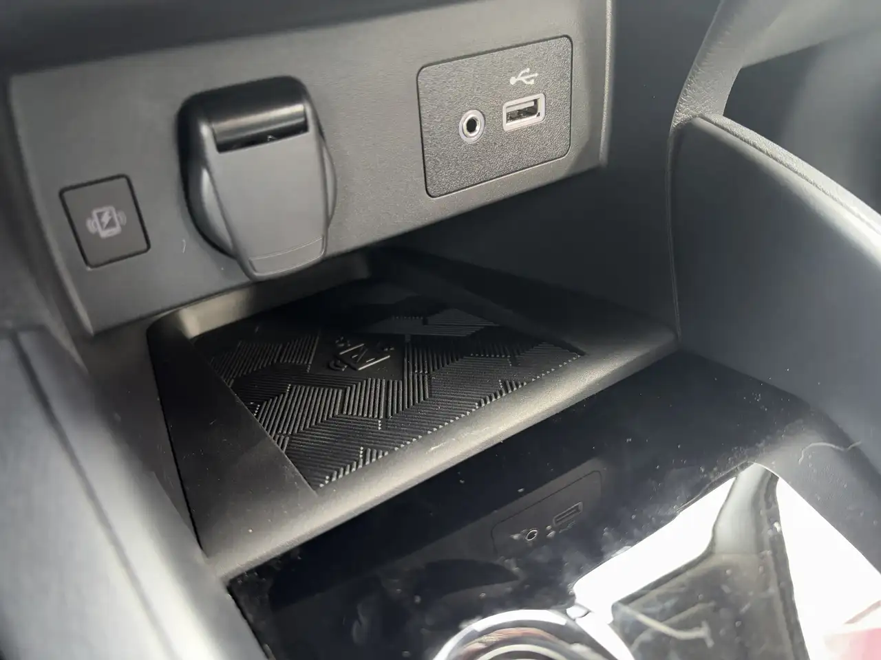 Nissan Versa снимка Nissan Versa
