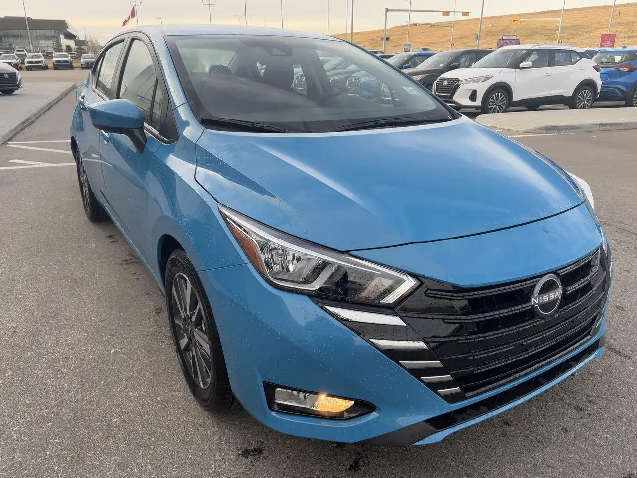 Nissan Versa снимка Nissan Versa