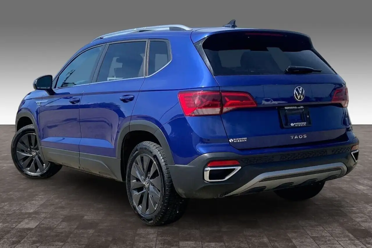 Volkswagen Taos photo Volkswagen Taos
