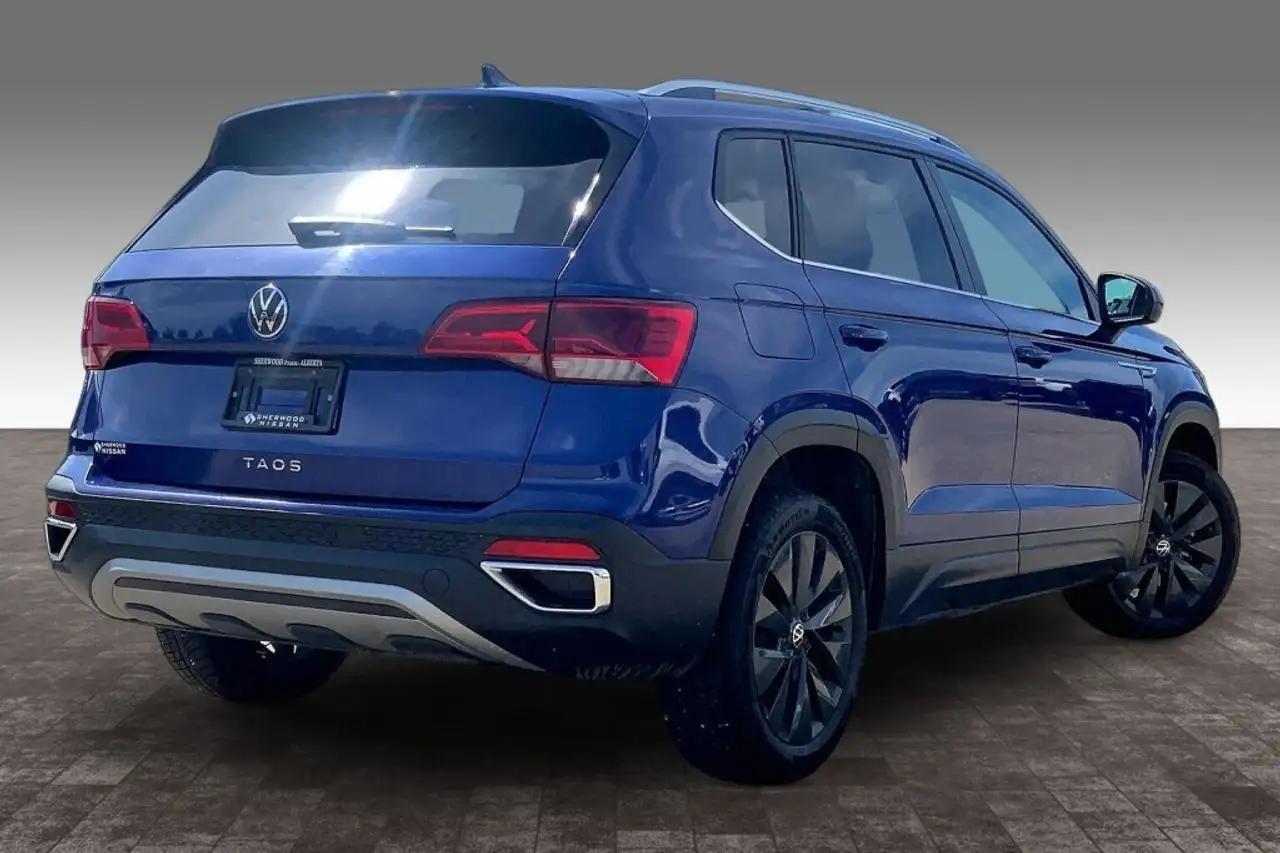 Volkswagen Taos photo Volkswagen Taos
