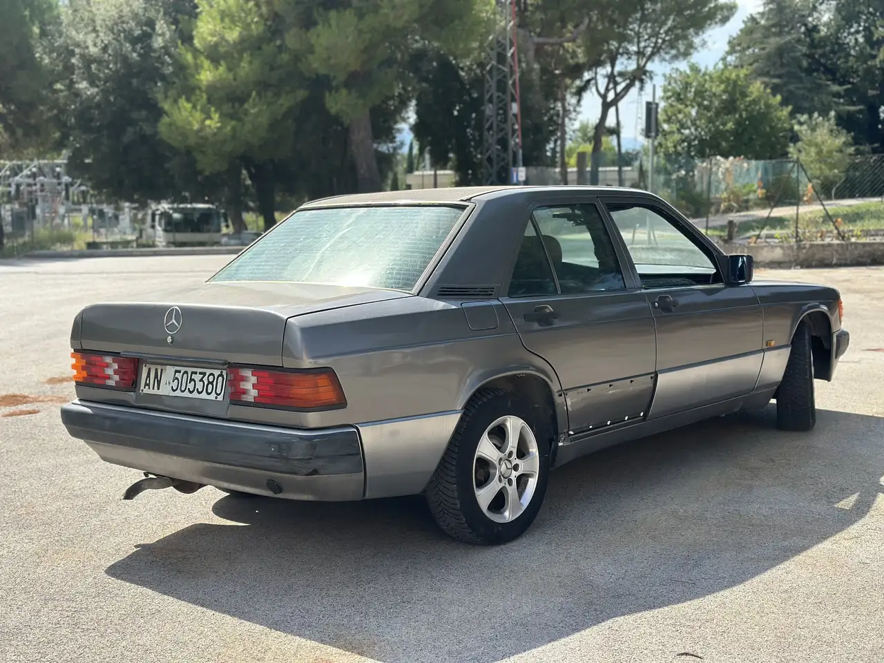 Mercedes-Benz 190, foto 3
