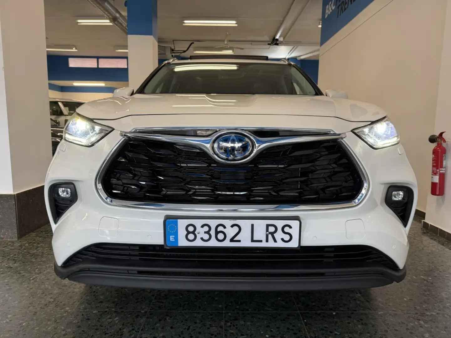 Toyota Highlander 2.5 hybrid Advance T. Panorámico Pintura especial Blanc - 2