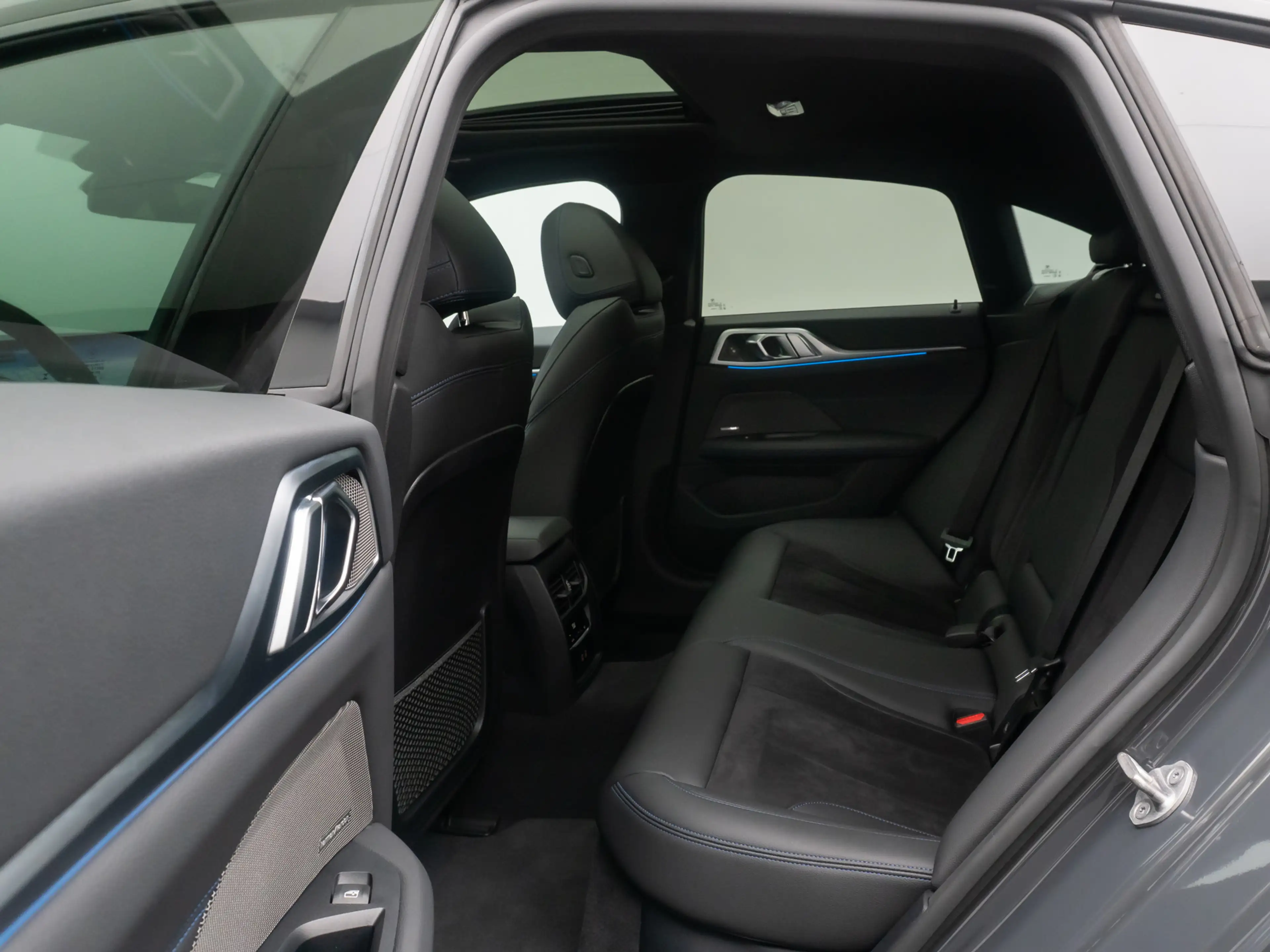 BMW i4 GC M Sport H K Kamera HUD DAB GSD 19Zoll — photo 25