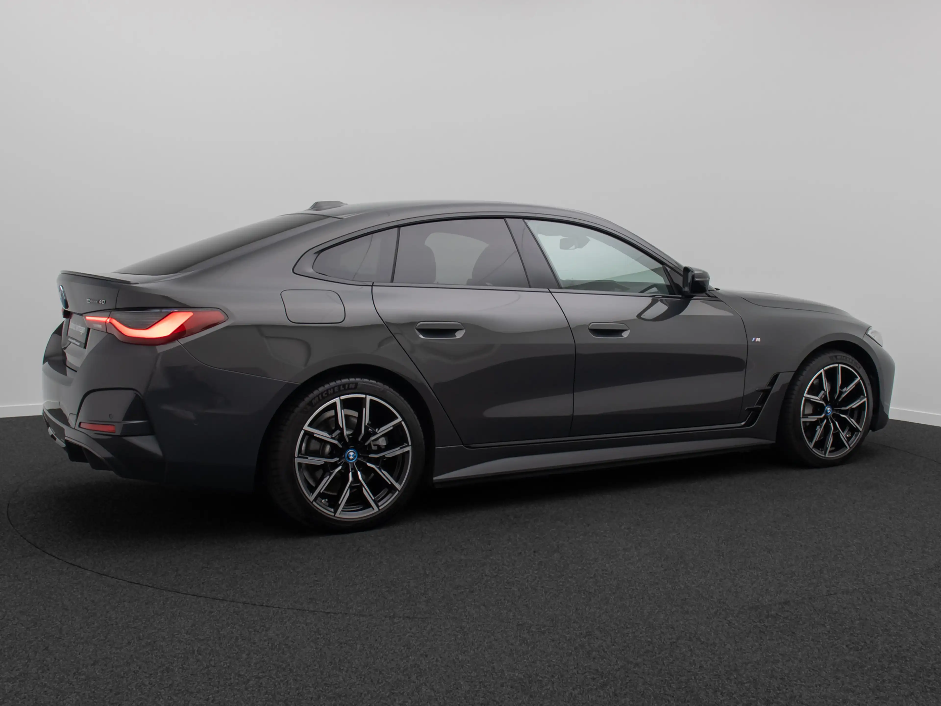 BMW i4 GC M Sport H K Kamera HUD DAB GSD 19Zoll — photo 6