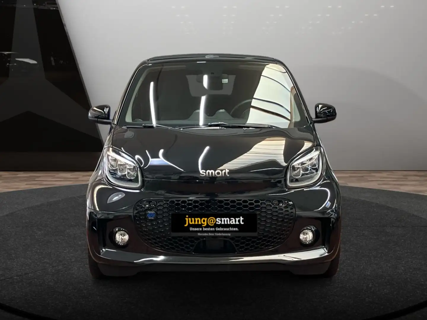 smart forTwo EQ 60kWed prime SHZ PDC+Kamera JBL Ambiente Schwarz - 2