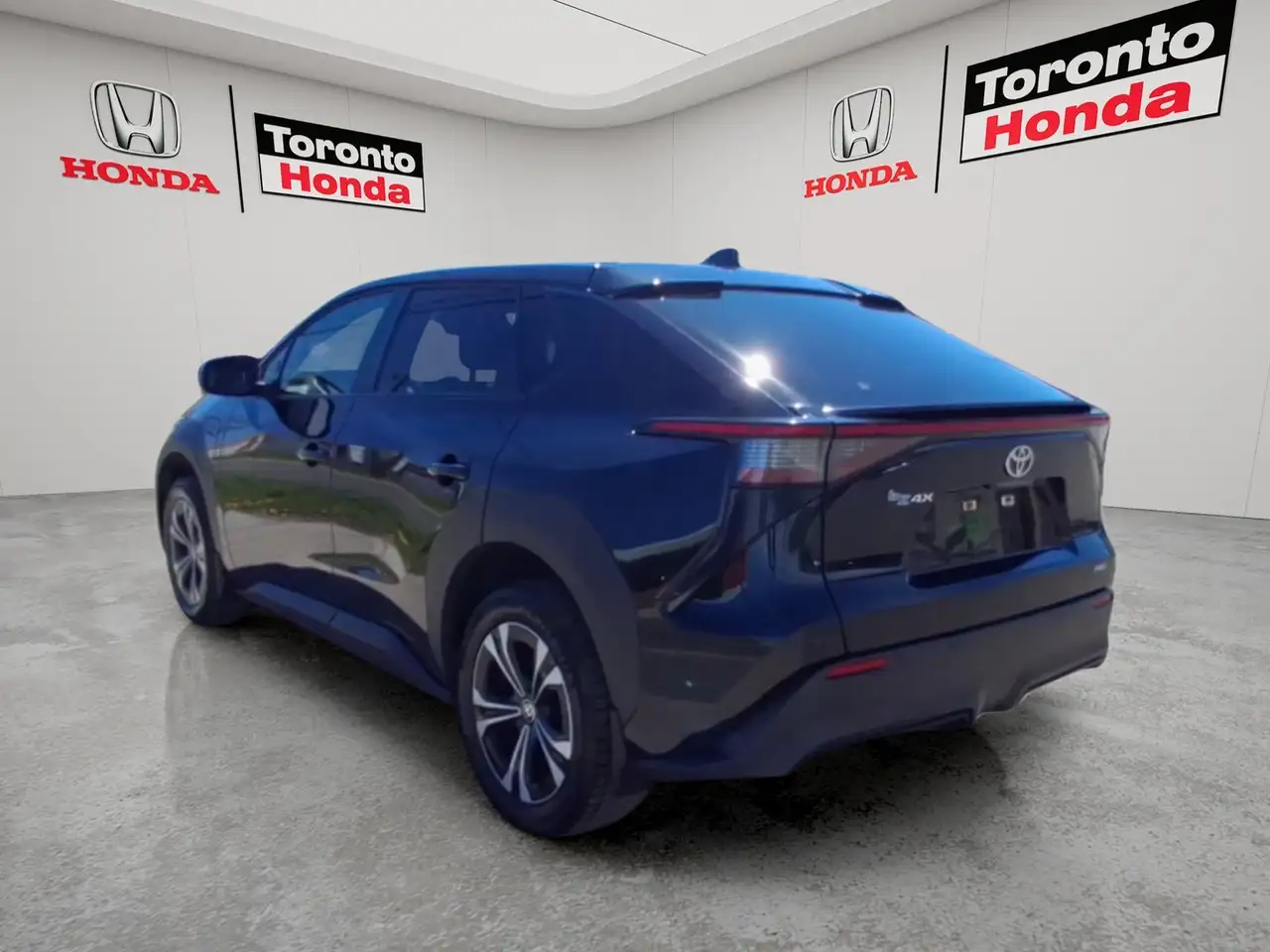 Toyota bZ4X снимка Toyota bZ4X