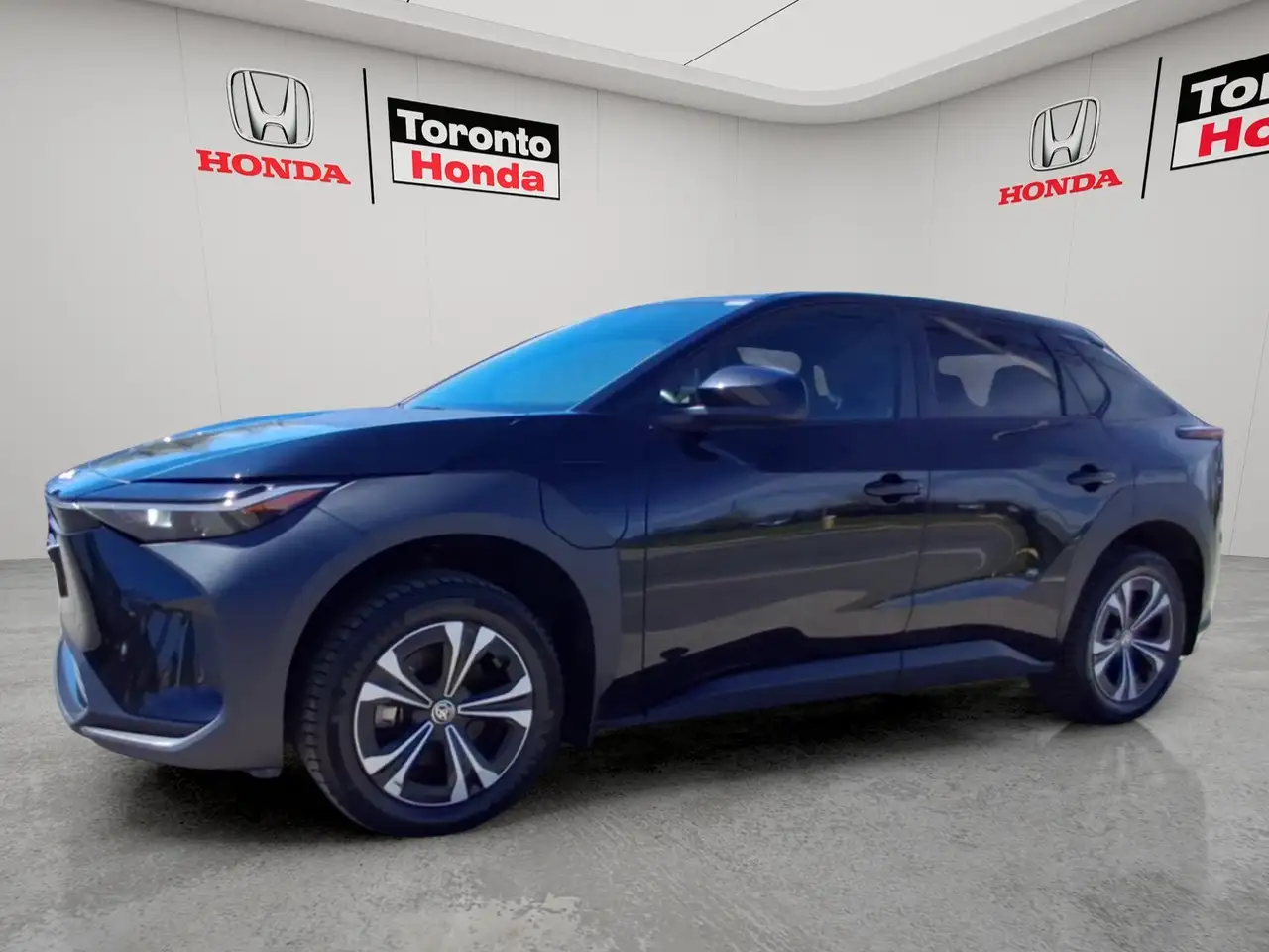 Toyota bZ4X снимка Toyota bZ4X