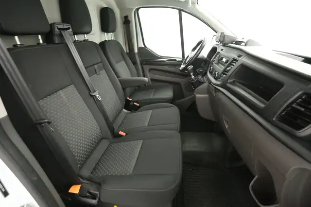 Ford Transit Custom view 12