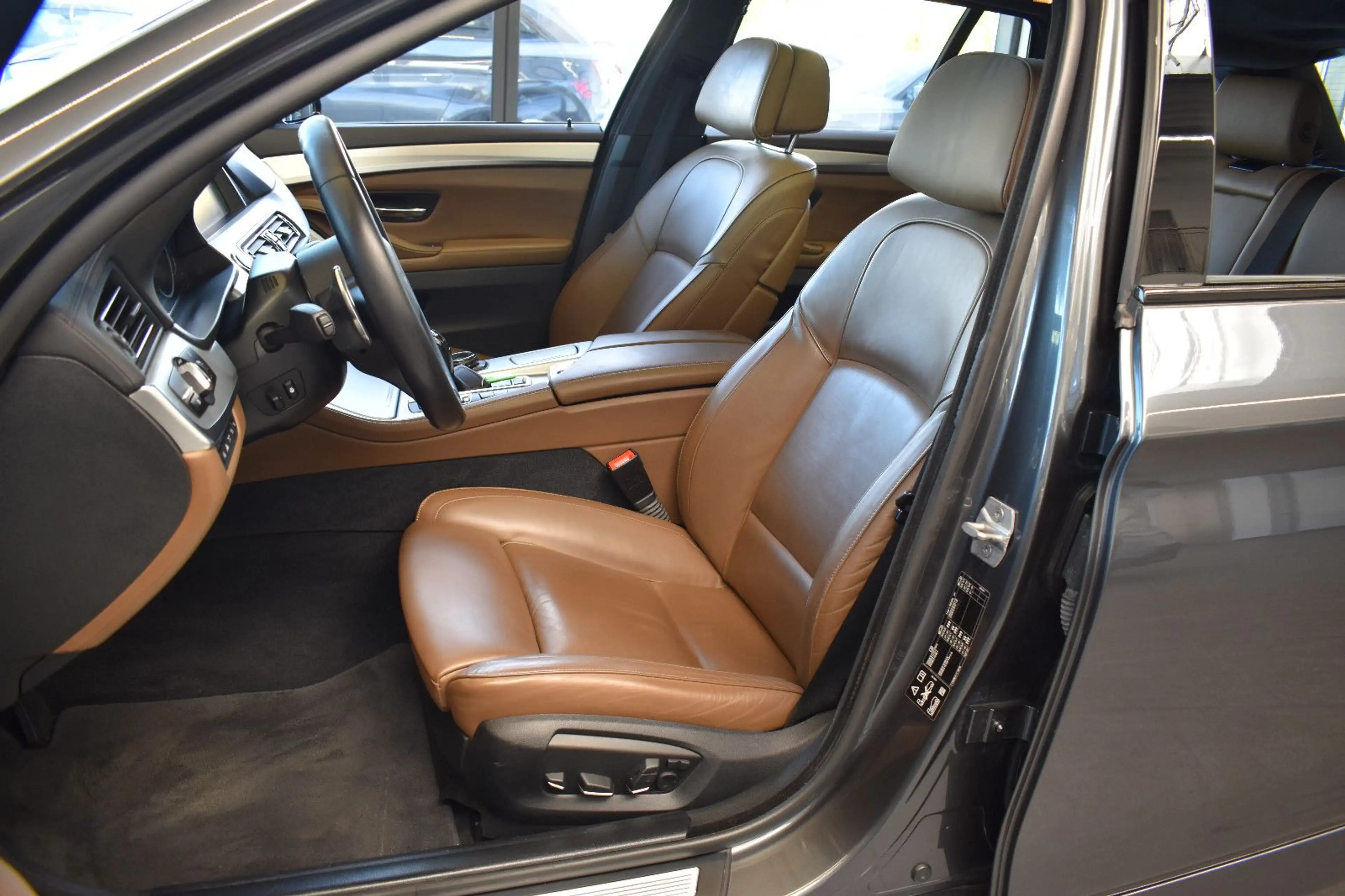 BMW 535 d Tour. xDrive Aut. M-Sport LED~B&O~SoftClose — photo 8