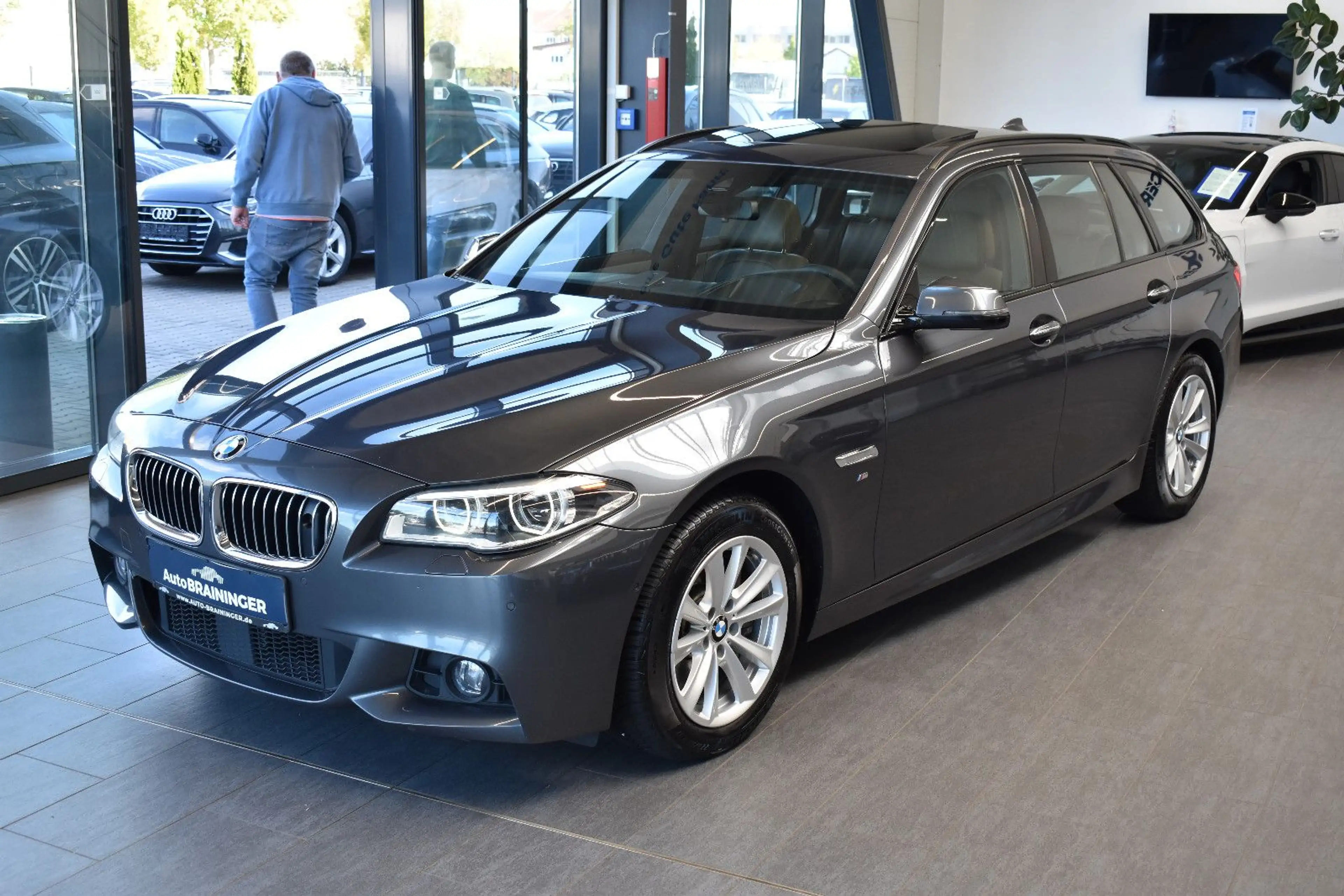 BMW 535 d Tour. xDrive Aut. M-Sport LED~B&O~SoftClose — photo 4