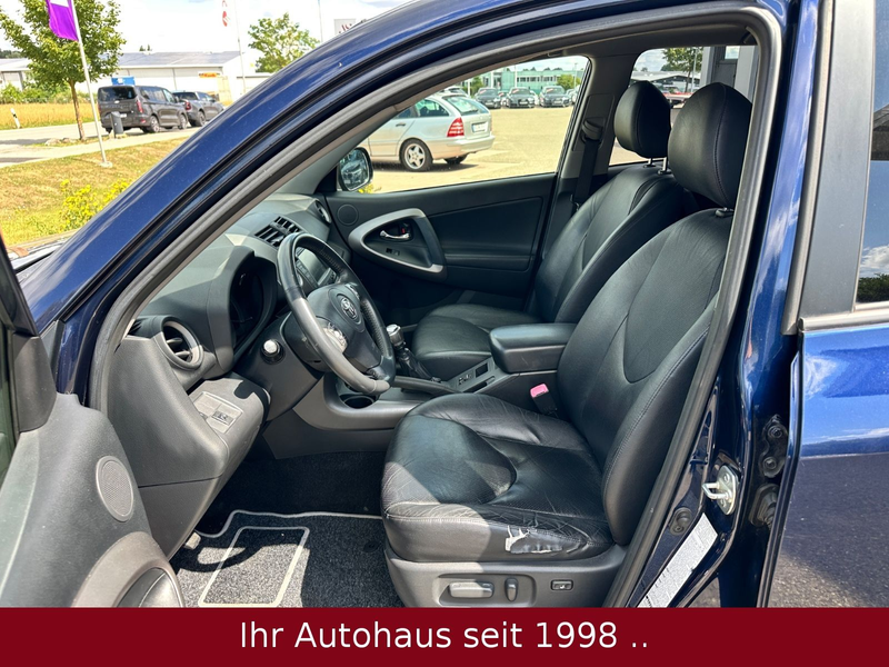 Toyota RAV 4 RAV4 Executive *LEDER/SHZ/NAVI/RKAM/GSD* — photo 12