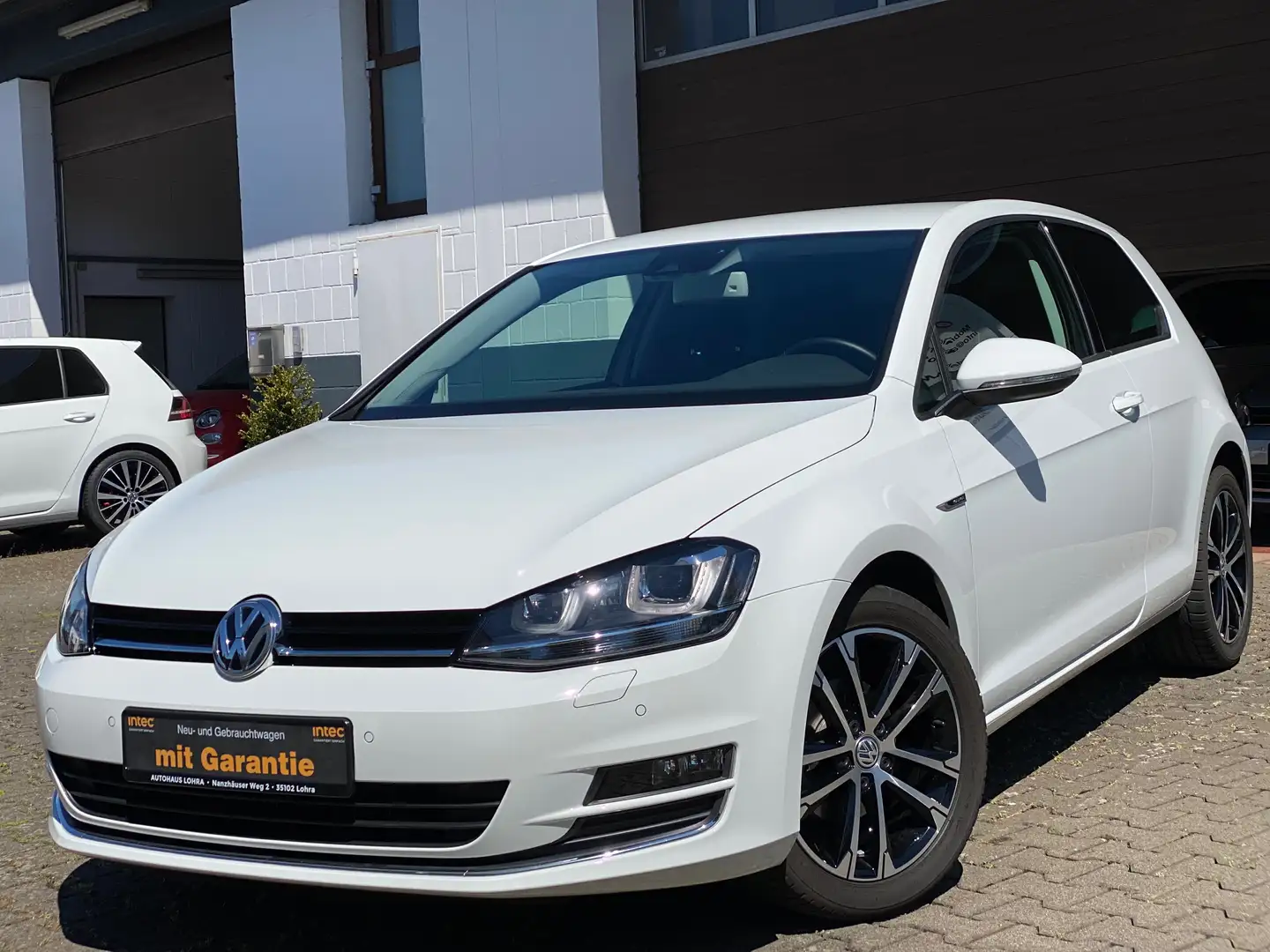 Volkswagen Golf 1.2 Lounge BMT Weiß - 2
