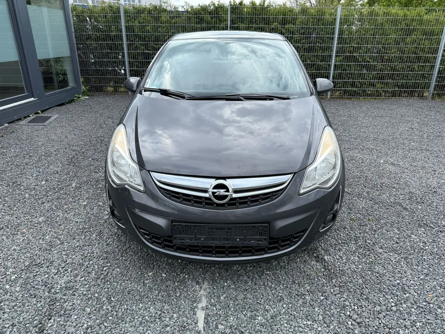 Opel Corsa Satellite Gris - 2