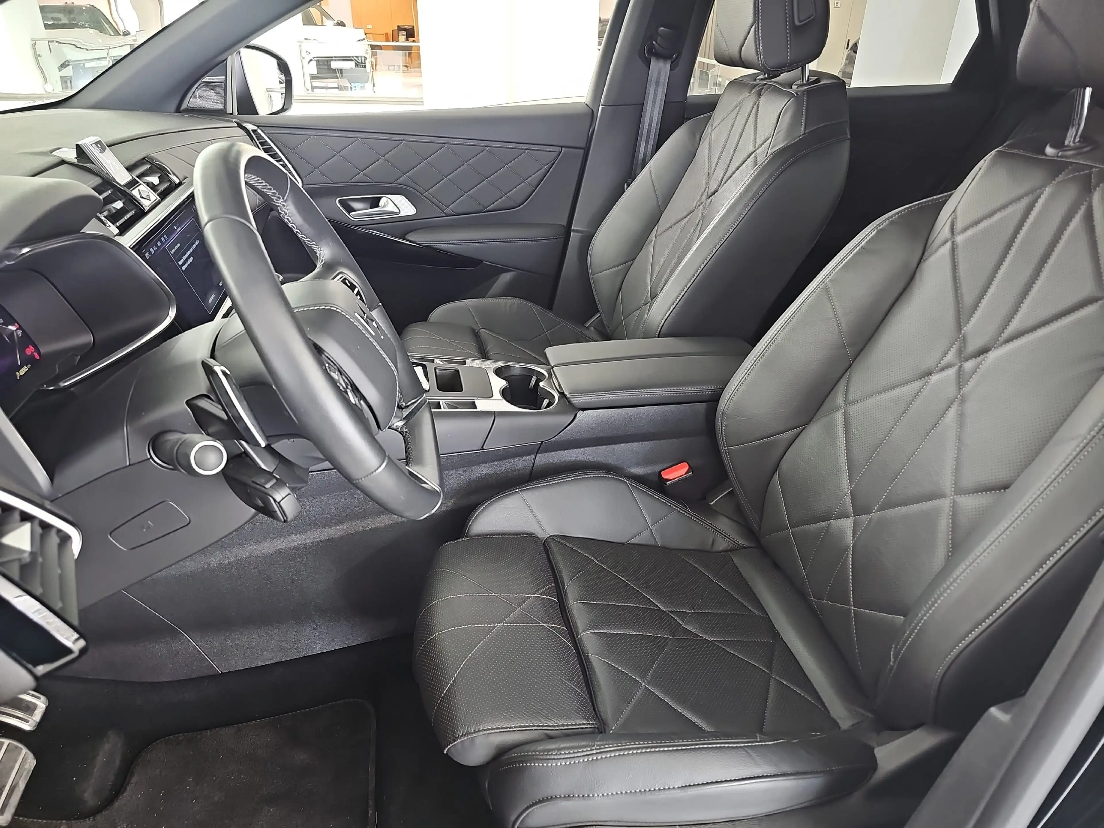 DS Automobiles DS 7 1.5 BlueHDi 130 S&S Rivoli SITZHEIZUNG*LEDER — photo 9