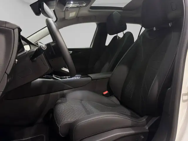 DS Automobiles N°4 view 10