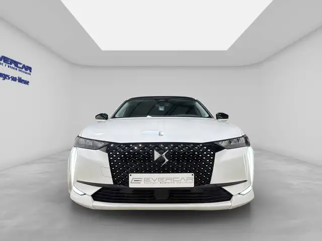 DS Automobiles N°4 view 2