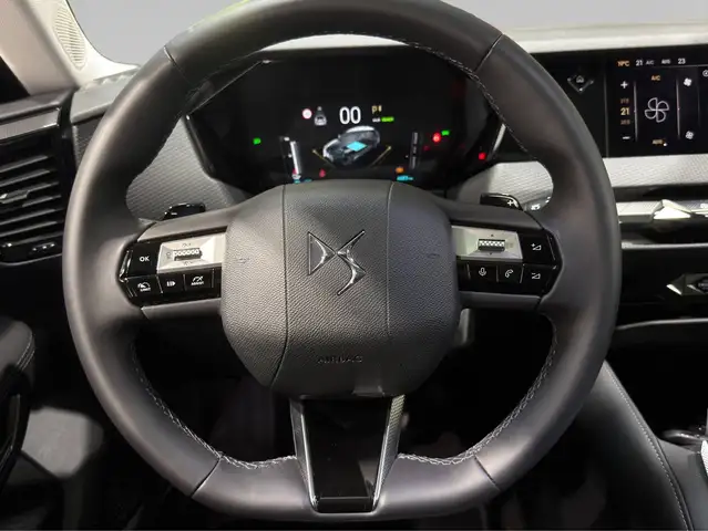 DS Automobiles N°4 view 13