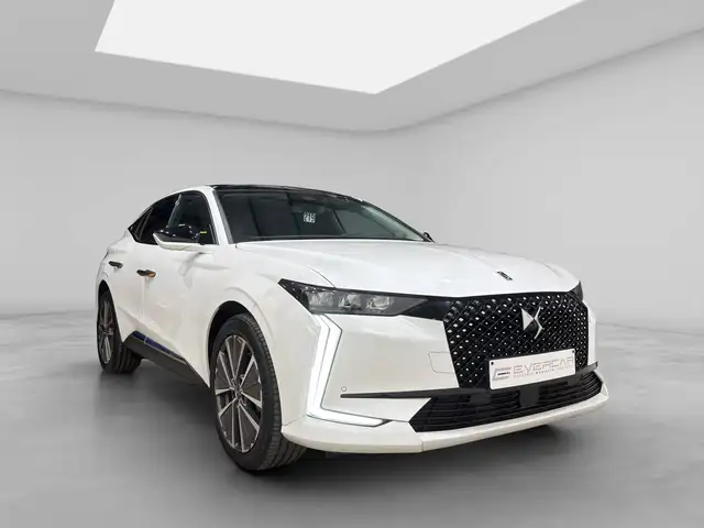 DS Automobiles N°4 view 3