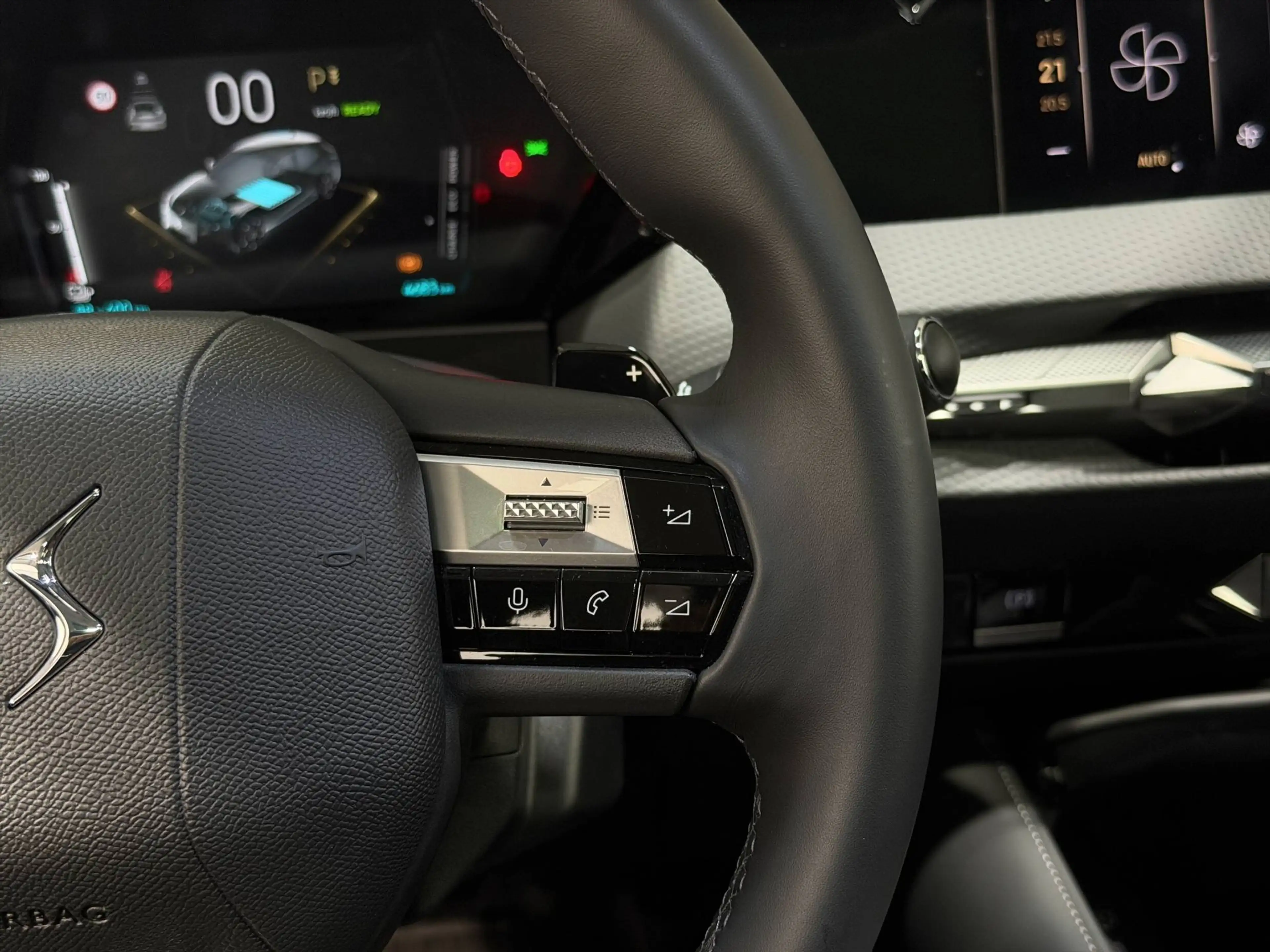 DS Automobiles N°4 PALLAS ***HEATED SEATS*MATRIX LIGHTS*** — photo 14