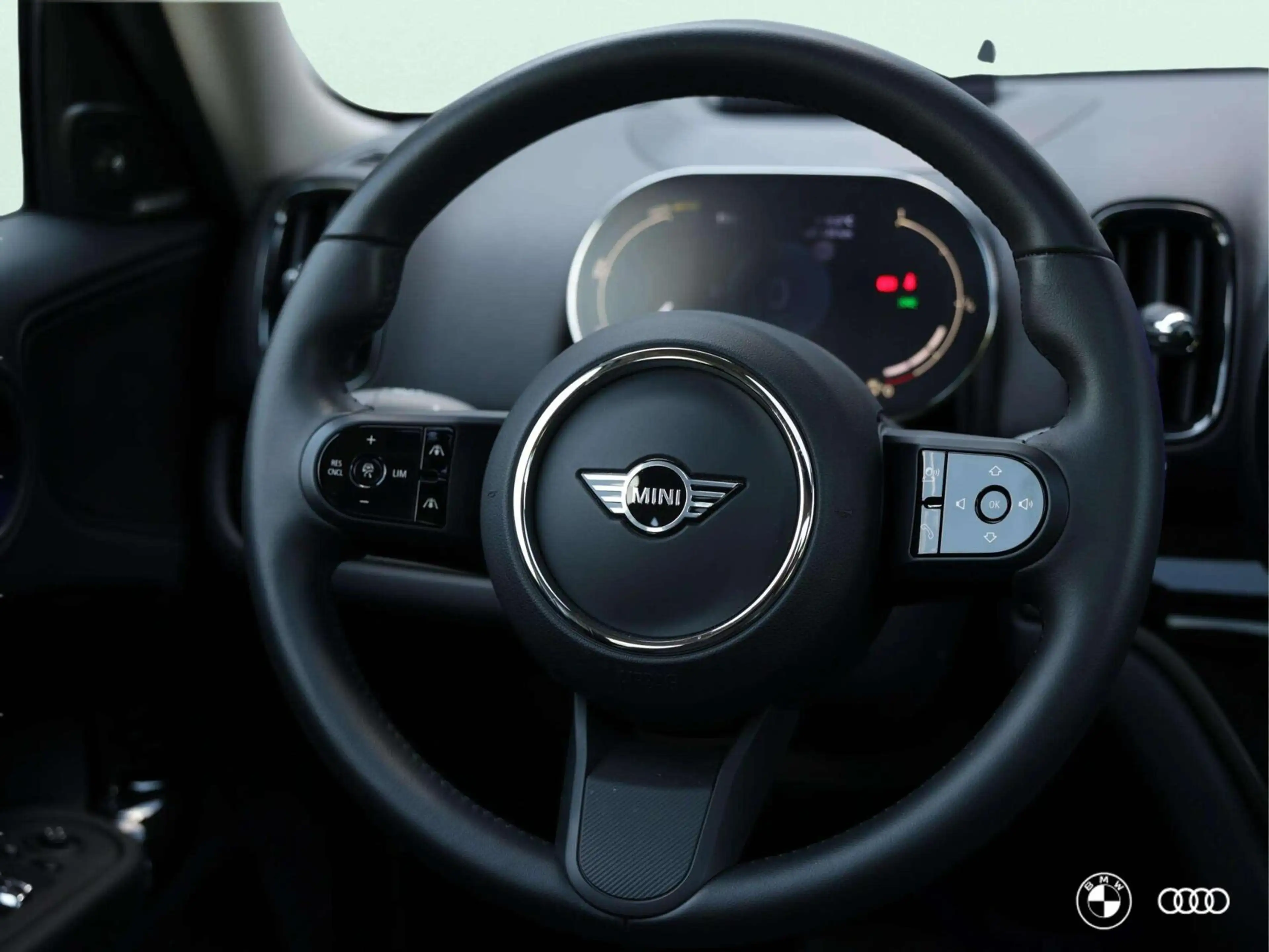 MINI Cooper SE Countryman 1.5 ALL4 / ALL OPTIONS — photo 11