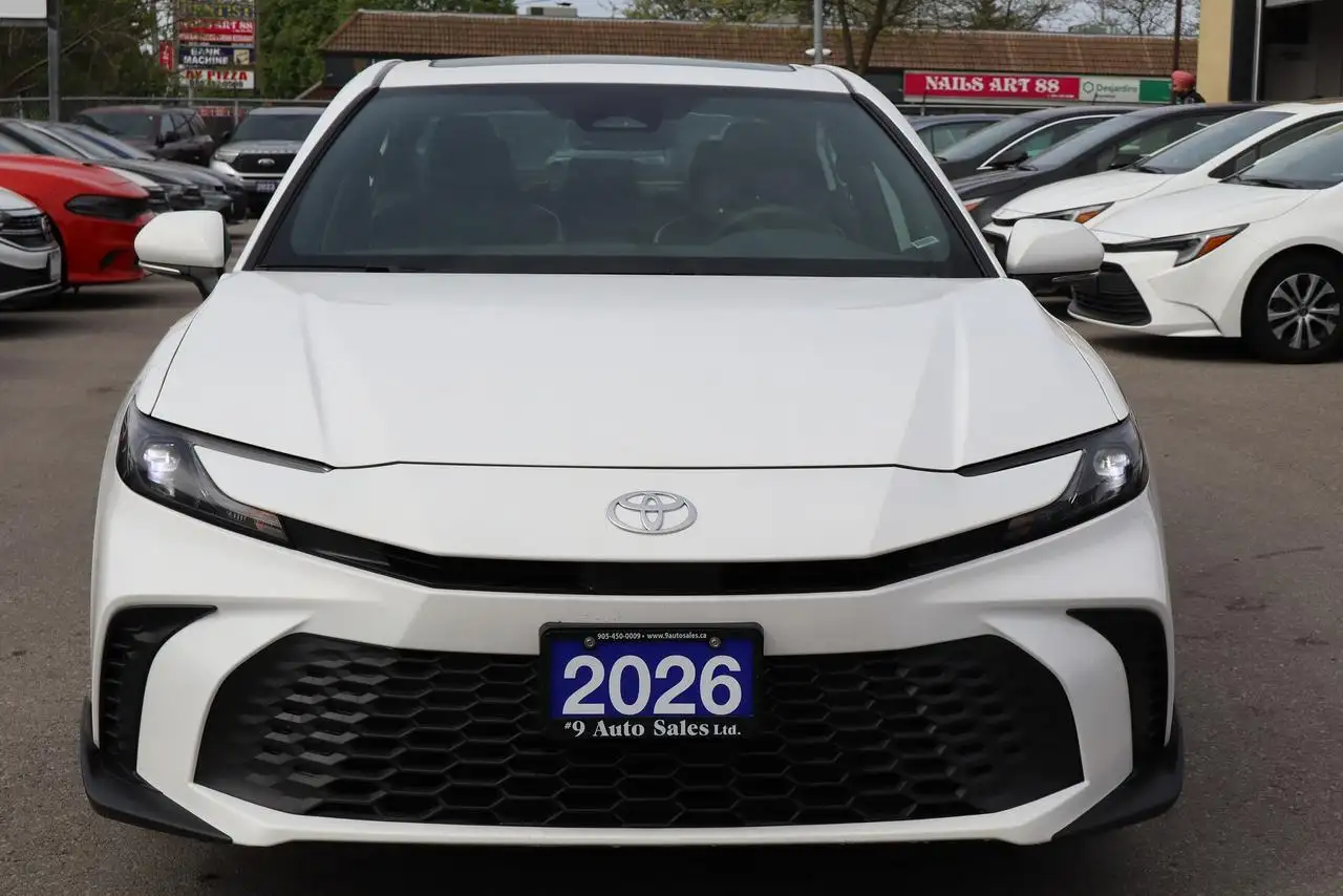 Toyota Camry снимка Toyota Camry