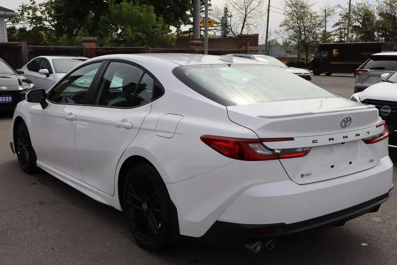 Toyota Camry снимка Toyota Camry
