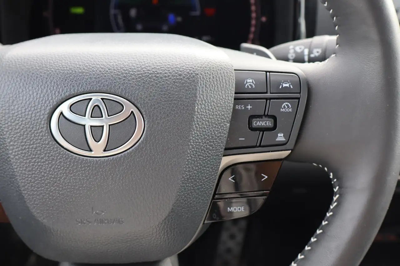 Toyota Camry снимка Toyota Camry