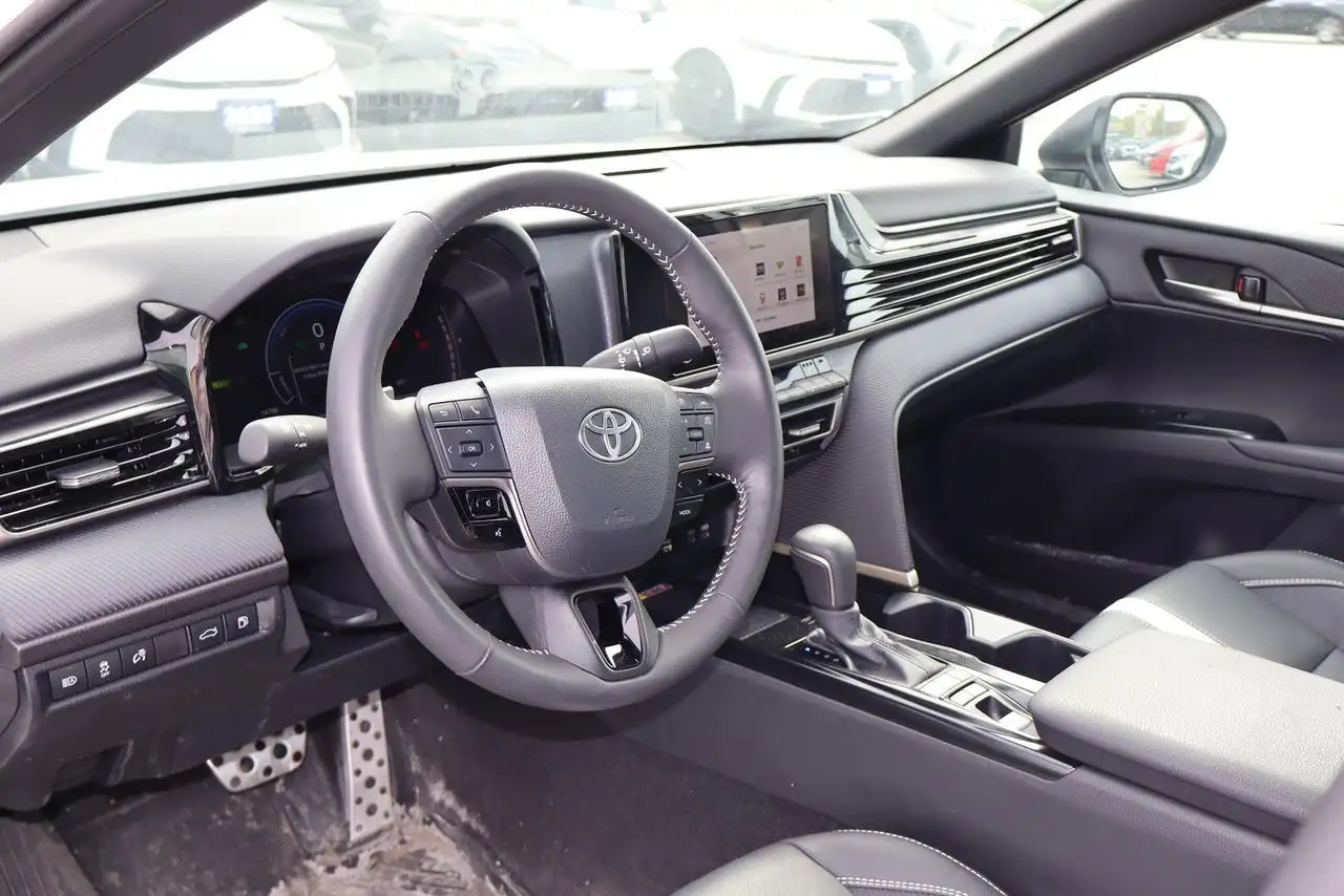 Toyota Camry снимка Toyota Camry